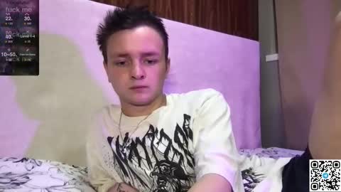 Snapshot of logan_mett chatting on 10.26.25 Logan online show from 10.26.25