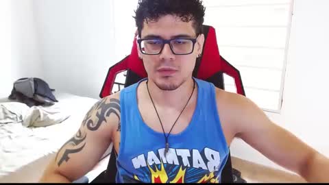 Snapshot of loganandrwz chatting on 02.01.26 Loganandrwz online show from 02.01.26