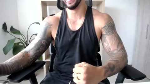 Snapshot of loganhod chatting on 07.02.26 Logan Wolfp online show from 07.02.26