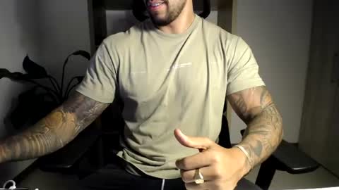 Snapshot of loganhod chatting on 07.14.26 Logan Wolfp online show from 07.14.26