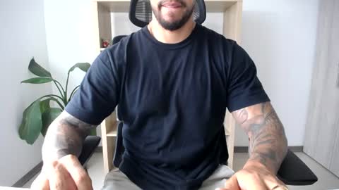 Snapshot of loganhod chatting on 07.18.26 Logan Wolfp online show from 07.18.26