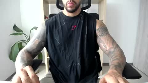 Snapshot of loganhod chatting on 07.19.26 Logan Wolfp online show from 07.19.26