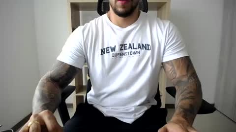 Snapshot of loganhod chatting on 07.27.26 Logan Wolfp online show from 07.27.26