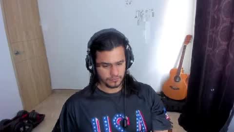 Snapshot of loganhot22 chatting on 05.11.26 Logan online show from 05.11.26
