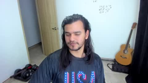 Snapshot of loganhot22 chatting on 05.12.26 Logan online show from 05.12.26