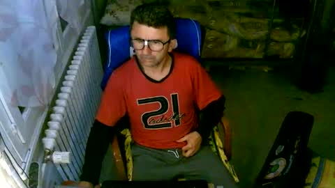 Snapshot of lokoum39 chatting on 09.18.25 lokoum39 online show from 09.18.25