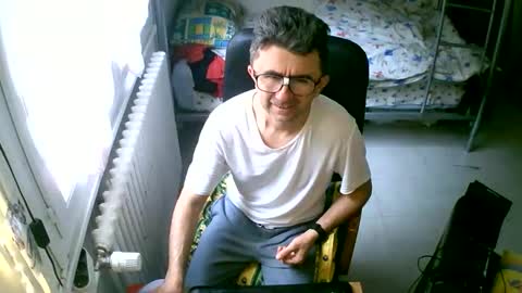 Snapshot of lokoum39 chatting on 10.21.25 lokoum39 online show from 10.21.25