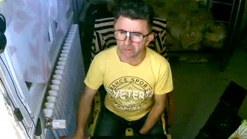 Snapshot of lokoum39 chatting on 11.14.25 lokoum39 online show from 11.14.25