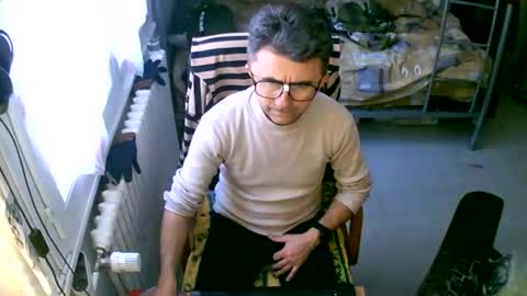 Snapshot of lokoum39 chatting on 11.22.25 lokoum39 online show from 11.22.25