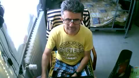 Snapshot of lokoum39 chatting on 11.23.25 lokoum39 online show from 11.23.25