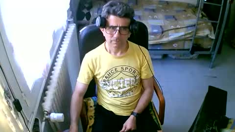 Snapshot of lokoum39 chatting on 11.29.25 lokoum39 online show from 11.29.25