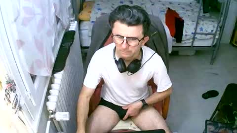 Snapshot of lokoum39 chatting on 02.18.26 lokoum39 online show from 02.18.26