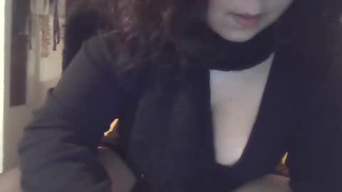 lola93939 online show from 11.25.25