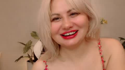  Lola  online show from 04.10.26