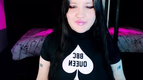 Snapshot of lola_chi chatting on 09.13.25 Lola Chi online show from 09.13.25