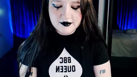 Lola Chi online show from 12.16.25