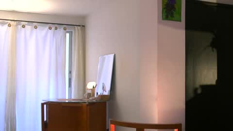 Snapshot of lola_cocks chatting on 04.20.26 mara online show from 04.20.26