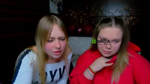 Snapshot of lola_grey1 chatting on 02.21.25 Lola online show from 02.21.25
