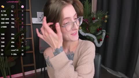 Lola online show from 12.27.24