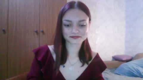 Snapshot of lola_sweetglow chatting on 07.15.26 lola_sweetglow online show from 07.15.26