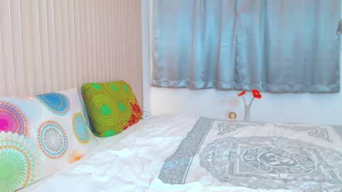 Lola online show from 12.26.24