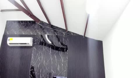 Snapshot of lolaangellx chatting on 11.21.25 Lola Angel online show from 11.21.25