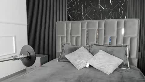 Snapshot of lolaangellx chatting on 01.12.26 Lola Angel online show from 01.12.26