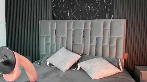 Snapshot of lolaangellx chatting on 01.15.26 Lola Angel online show from 01.15.26