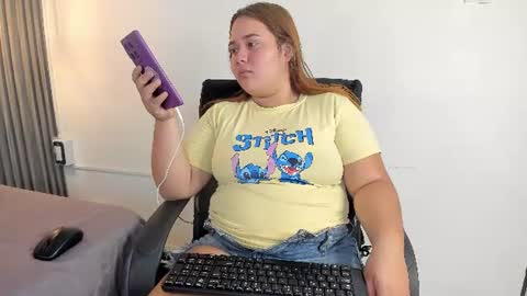 Snapshot of lolabunnysc chatting on 06.13.26 lolabunnysc online show from 06.13.26