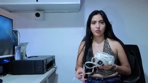 lolalola_12 online show from 10.14.25