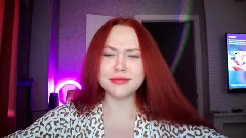 Snapshot of lolamint_ chatting on 10.09.25 Lola online show from 10.09.25