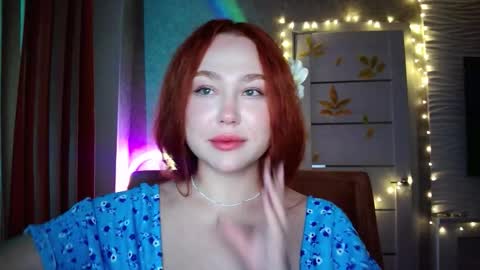Snapshot of lolamint_ chatting on 10.16.25 Lola online show from 10.16.25