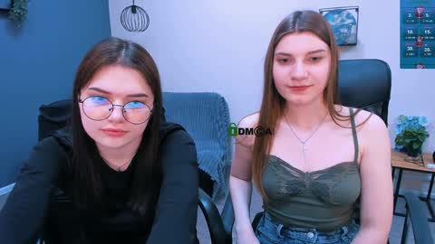 Snapshot of lolamrrr chatting on 12.19.24 Lola pvt is OPEN online show from 12.19.24