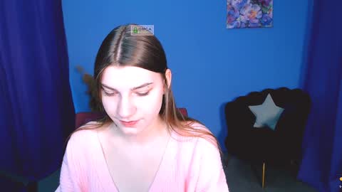 Snapshot of lolamrrr chatting on 12.23.24 Lola pvt is OPEN online show from 12.23.24