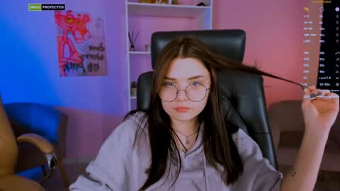 Snapshot of lolamrrr chatting on 02.05.25 Lola pvt is OPEN online show from 02.05.25