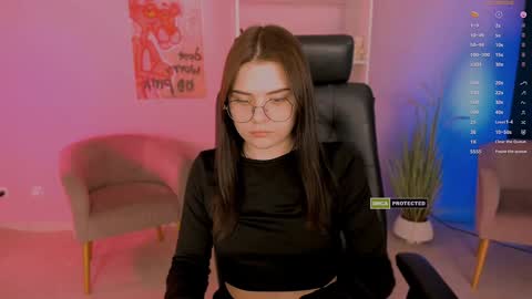 Snapshot of lolamrrr chatting on 02.07.25 Lola pvt is OPEN online show from 02.07.25