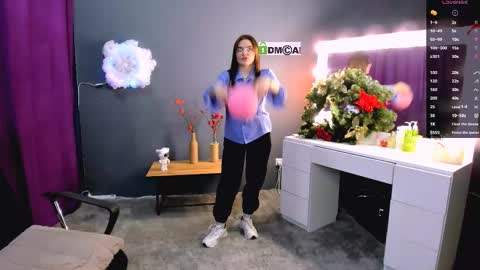 Snapshot of lolamrrr chatting on 02.12.25 Lola pvt is OPEN online show from 02.12.25