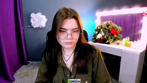 Snapshot of lolamrrr chatting on 02.19.25 Lola pvt is OPEN online show from 02.19.25