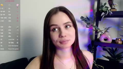 Snapshot of lolapalmer_ chatting on 12.04.24 lolapalmer_ online show from 12.04.24