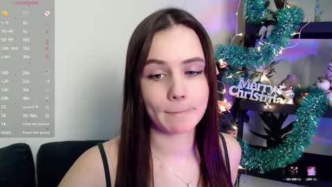 Snapshot of lolapalmer_ chatting on 12.14.24 lolapalmer_ online show from 12.14.24