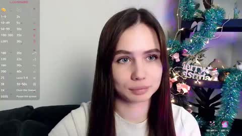 Snapshot of lolapalmer_ chatting on 12.19.24 lolapalmer_ online show from 12.19.24