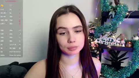 Snapshot of lolapalmer_ chatting on 12.23.24 lolapalmer_ online show from 12.23.24