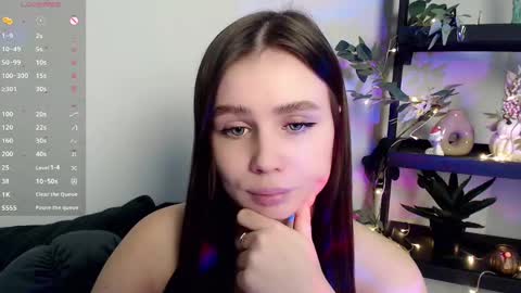 Snapshot of lolapalmer_ chatting on 01.28.25 lolapalmer_ online show from 01.28.25