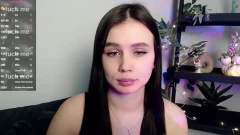 Snapshot of lolapalmer_ chatting on 02.18.25 lolapalmer_ online show from 02.18.25