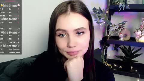 Snapshot of lolapalmer_ chatting on 02.21.25 lolapalmer_ online show from 02.21.25