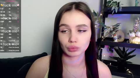 Snapshot of lolapalmer_ chatting on 02.25.25 lolapalmer_ online show from 02.25.25