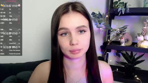 Snapshot of lolapalmer_ chatting on 02.26.25 lolapalmer_ online show from 02.26.25