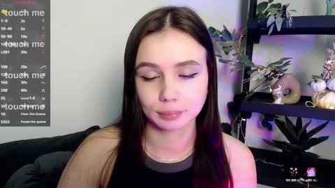 Snapshot of lolapalmer_ chatting on 02.28.25 lolapalmer_ online show from 02.28.25