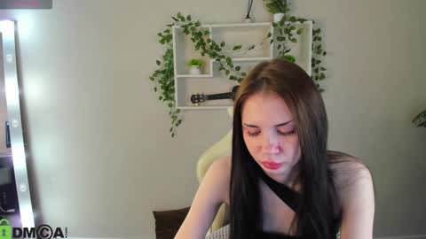 Lola online show from 11.04.25