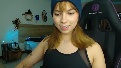 Snapshot of lolaverse chatting on 09.15.25 Lola doll online show from 09.15.25